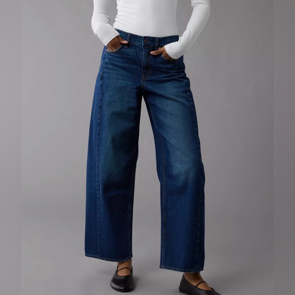American Eagle Dreamy Drape Strigid Barrel Jean, 4L